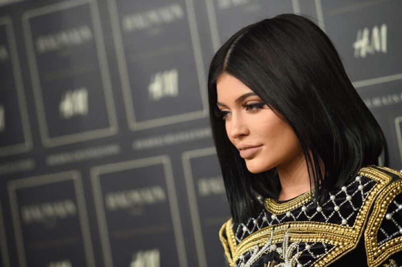 Kylie queda por arriba de su hermana por tan solo .8 millones.
