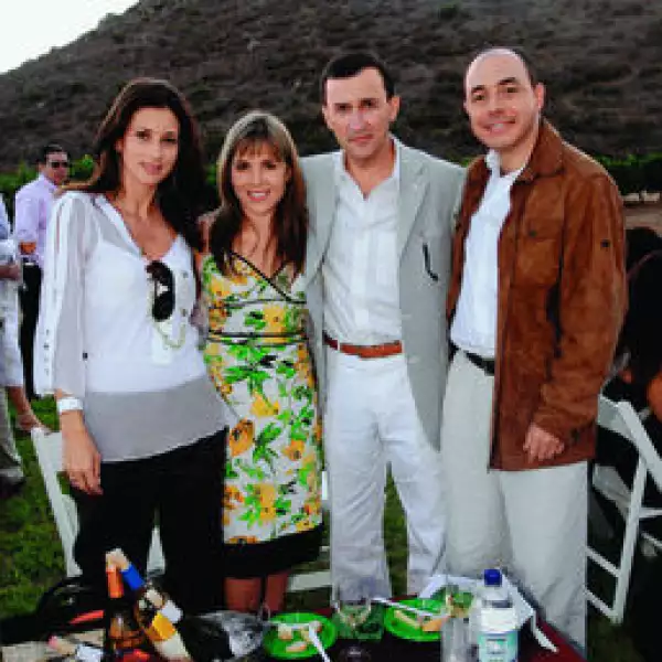 Patricia Boyance, Sissi Cancino, Leonardo Kourchenko, Manuel Castro