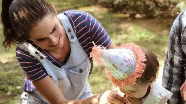 Karla Souza y su hija Gianna