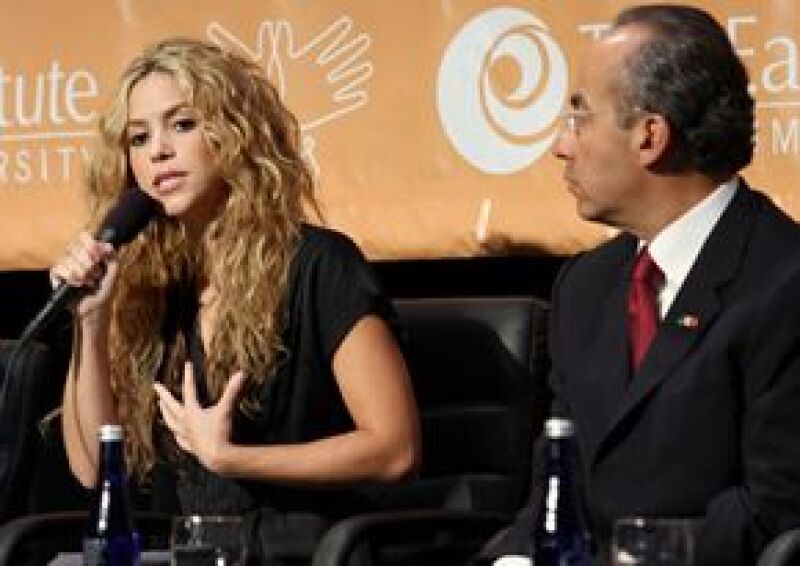 La cantante Shakira expresó este miércoles su preocupación por la infancia ante los gobernantes de cinco países de América Latina.
