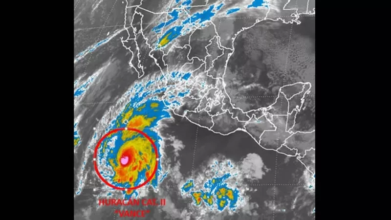 El huracán categoría 2 'Vance' 