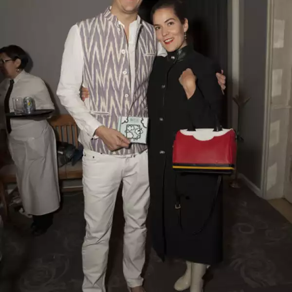 Corto Moltedo, Nina Olimon