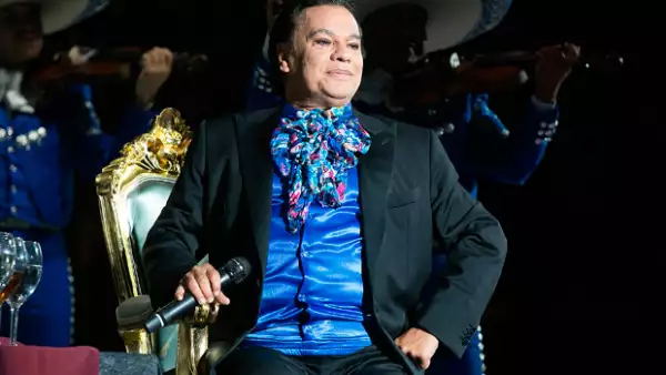 Actores, cantantes, periodistas, conductores, todos hicieron uso de sus redes sociales para expresar sus sentimientos luego del fallecimiento del Divo de Juárez.