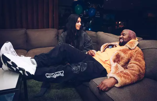 kanye-controla-makeup-kim