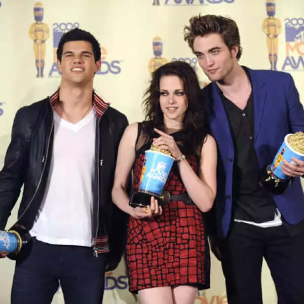 Según la californiana si revelara el nombre de su novio la prensa pediría por más detalles.