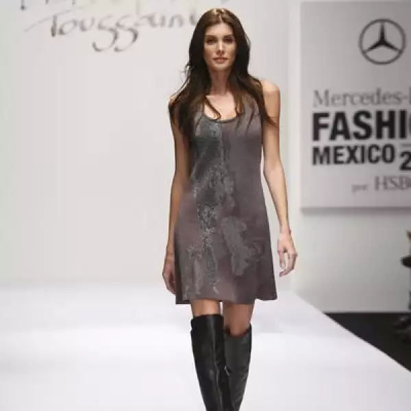 Desfile Elena Gómez Toussaint