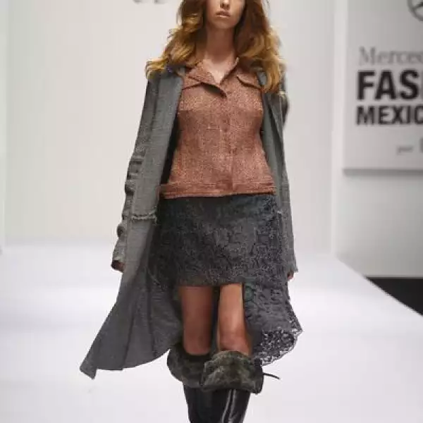 Desfile Elena Gómez Toussaint