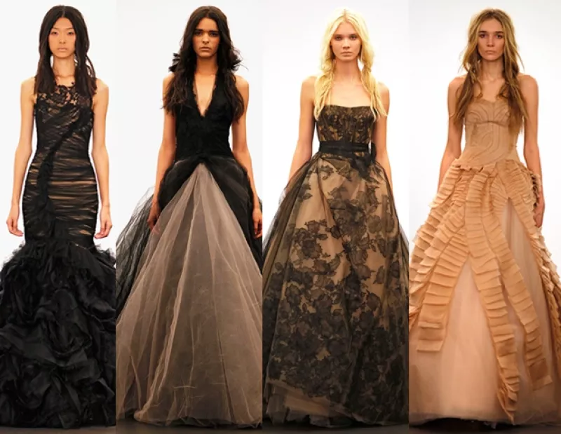 La afamada diseñadora de vestidos de novia soprendió con su colección otoño 2012 por su carácter gótico y totalmente antagónico a los tradicionalismos nupciales.