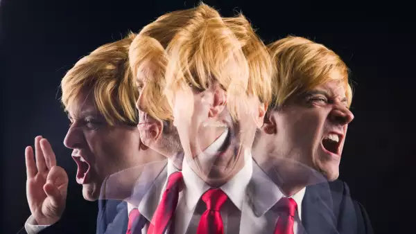 Trump gestos enojo furia