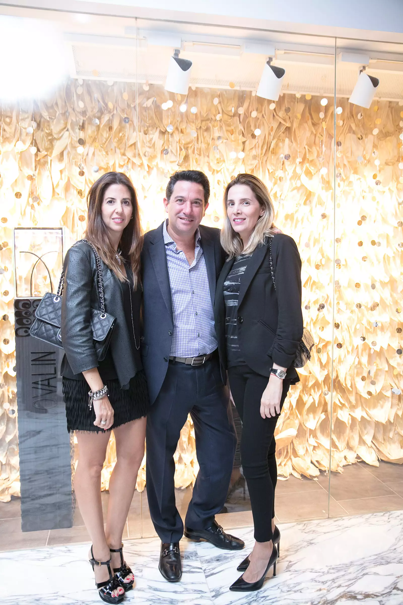 Lanzamiento de las argollas matrimoniales de Pineda Covalín