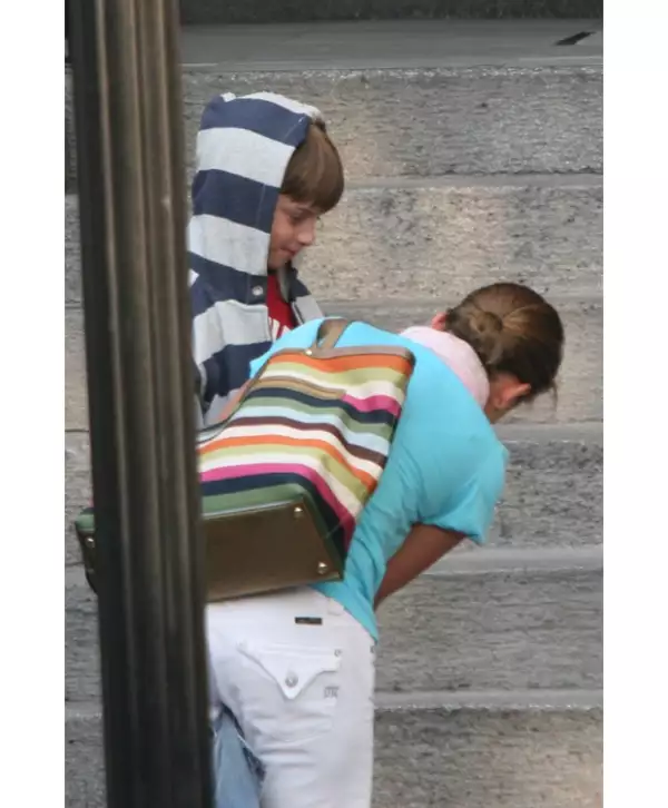 Pocas veces Ludwika deja ver a su hijo ante los medios de comunicación. Aquí durante una salida con él en 2008.