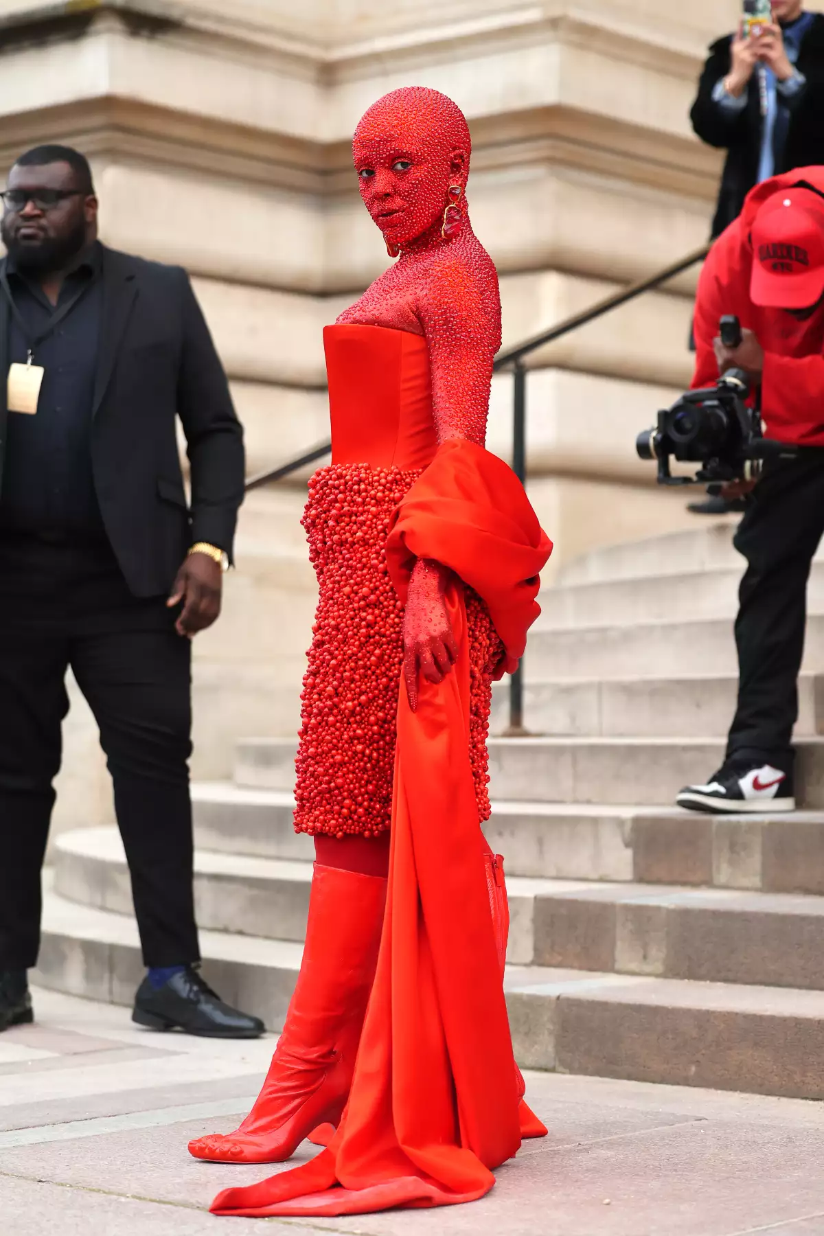 Schiaparelli : Outside Arrivals - Haute Couture Spring Summer 2023