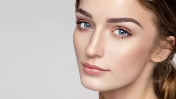 Brow Stamps es la nueva tendencia que está invadiendo Internet