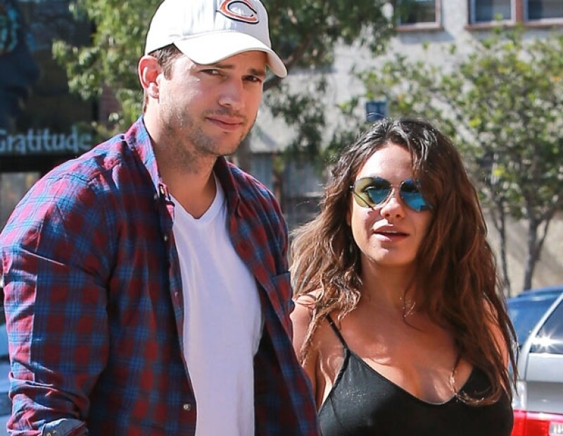 Mila y Ashton se convirtieron en papás a finales del mes pasado.