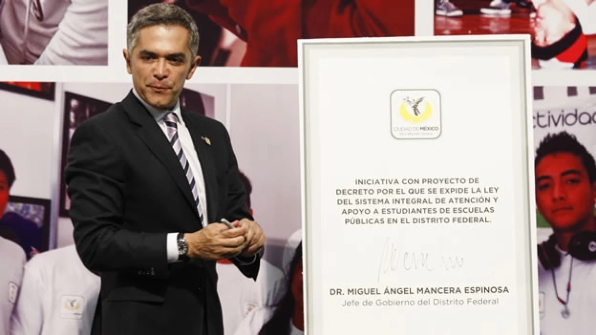 El jefe del Gobierno del DF dijo que a más tardar el miércoles dará a conocer a los colaboradores de su administración que se van y los que se quedan
