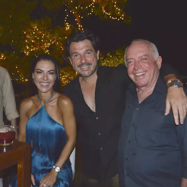 Geoffrey Fernández, Rolly Pavia y Arturo Navarro celebran sus 50 en ...