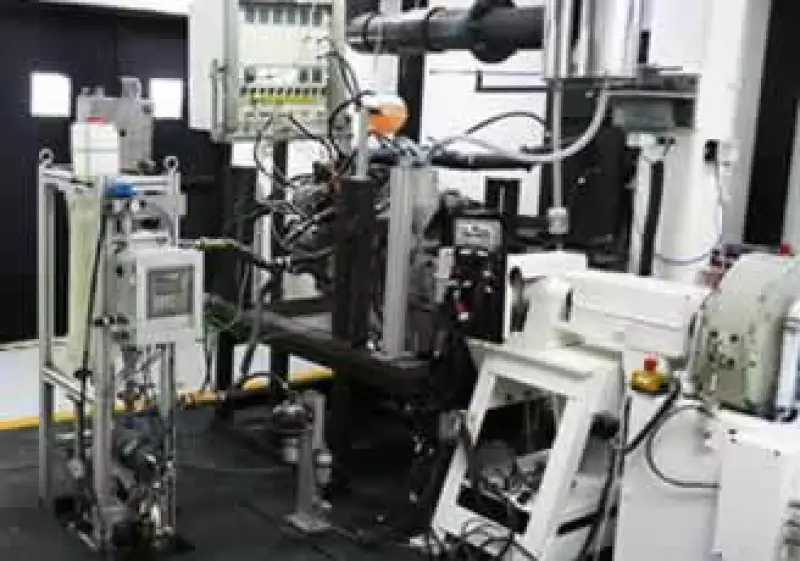 Los futuros ingenieros automotrices deben desarrollar conocimientos sobre tecnologías limpias. (Foto: Rodrigo Quezada)