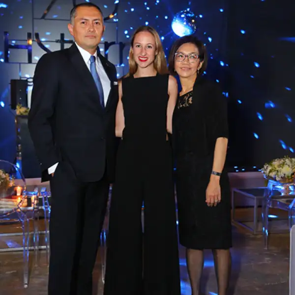 Arturo Reyes,Valentina Collado y Lili de Olivera