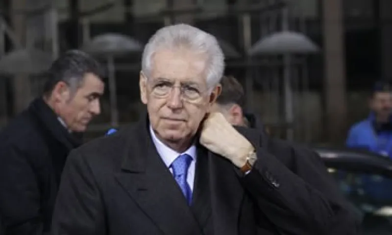  Monti confió en que Italia esté mucho menos expuesta a una moratoria griega que hace unos meses. (Foto: AP)