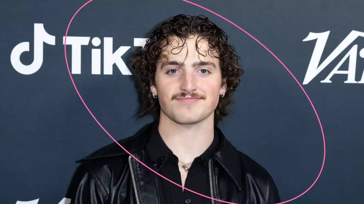 quien-es-benson-boone-el-cantante-que-no-paras-de-escuchar-en-tiktok.jpg