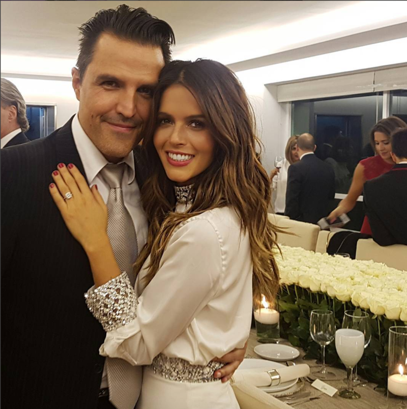 Clau y Billy disfrutan su compromiso