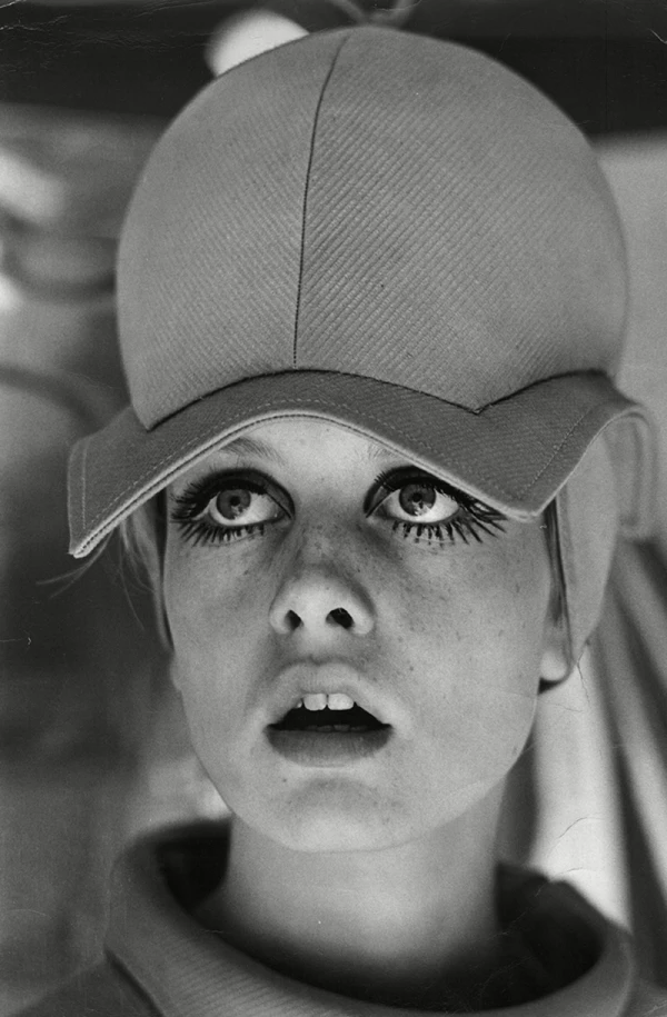 Twiggy In Paris