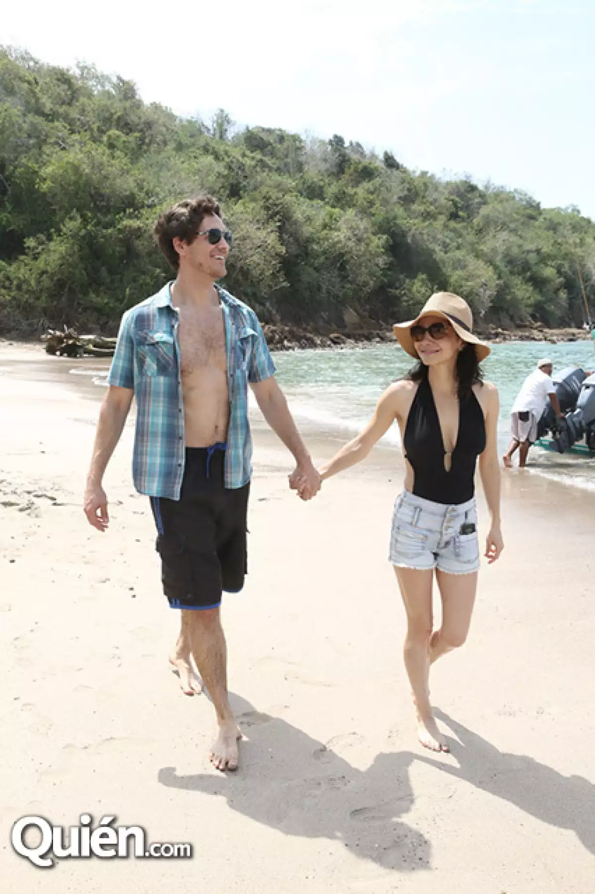 Cory Brusseau y Martha Higareda