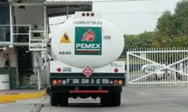 Camiones-de-Pemex-05