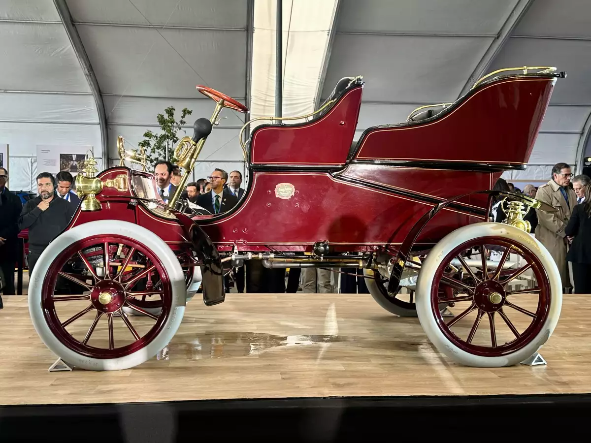 El primer vehículo que Ford vendió en México hace 100 años.