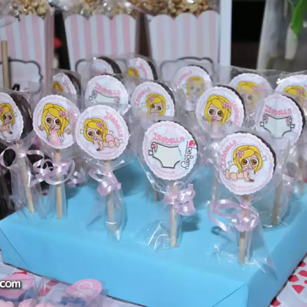 Detalle mesa de postres