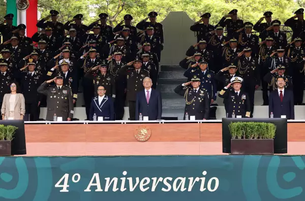 AMLO 4to Aniversario GN-1
