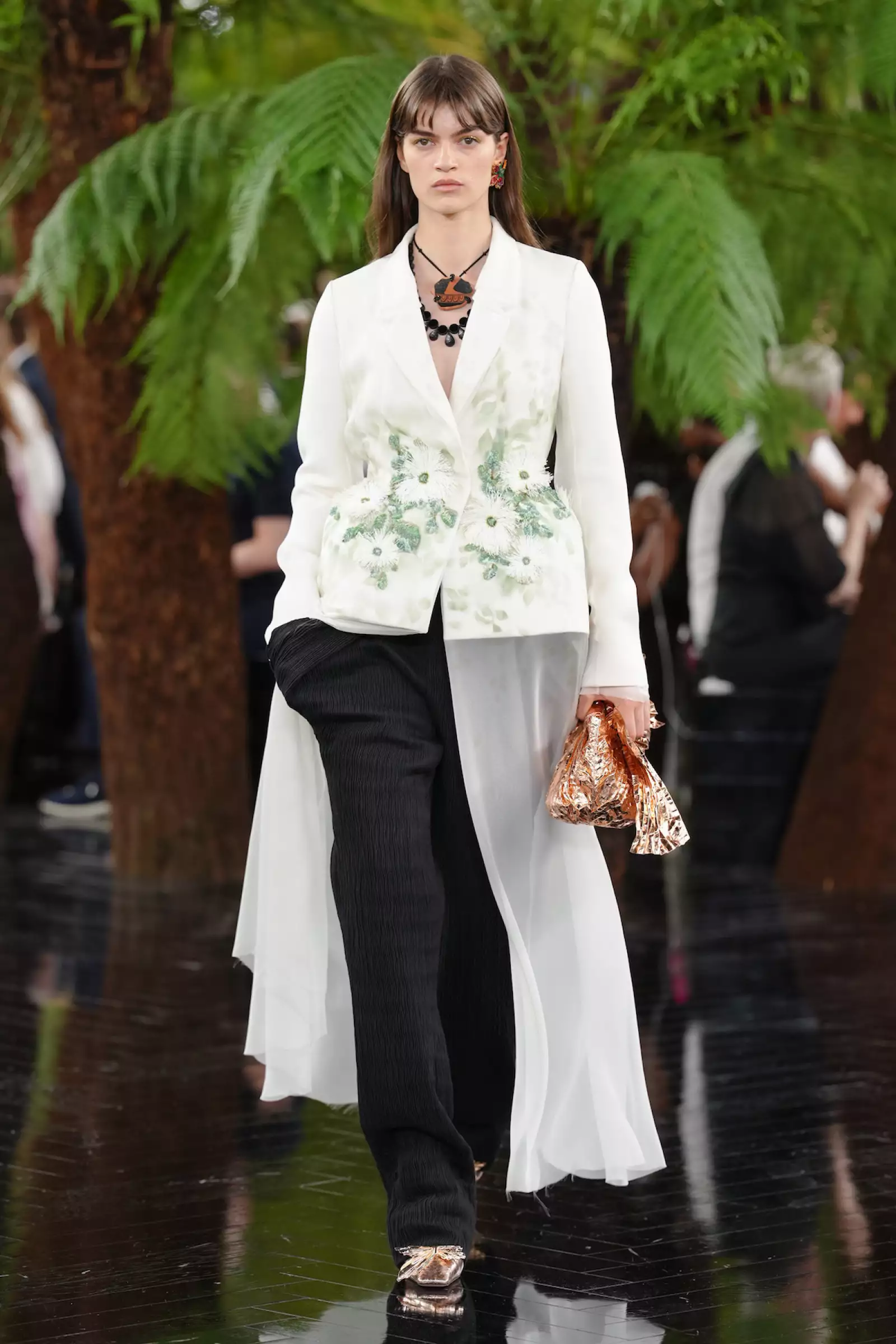 Christian Dior HC F26 021.jpg