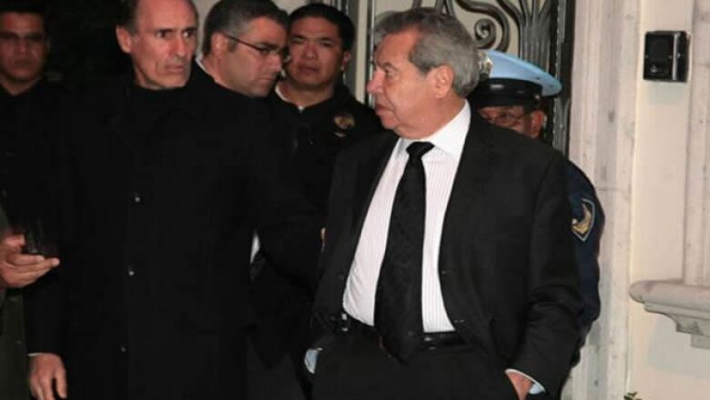 El político Porfirio Muñoz Ledo también asistió al velorio.