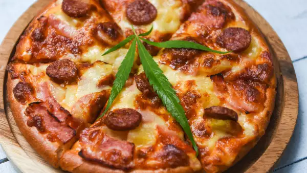 Pizza-marihuana-Tailandia