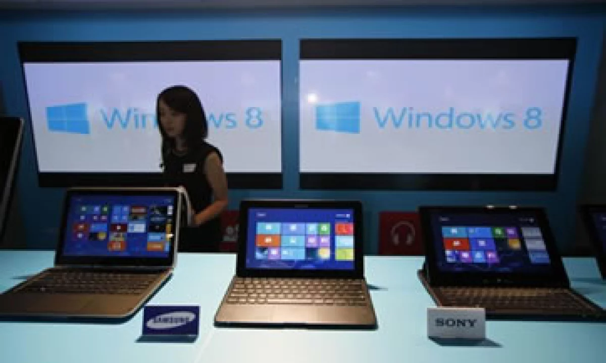 Para algunos expertos, el lanzamiento de Windows 8 no pudo lograr un impulso al mercado de la PC. (Foto: AP)