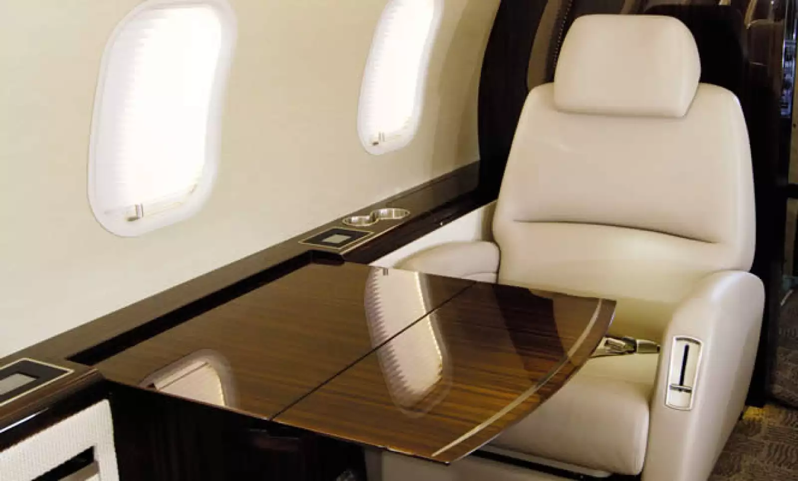 El artefacto volador puede realizar vuelos intercontinentales de más de 4,000 kilómetros de distancia sin necesidad de hacer escalas.