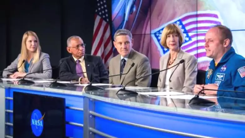 As�, la NASA podr�a terminar con el monopolio de Rusia en el transporte al espacio (Reuters).