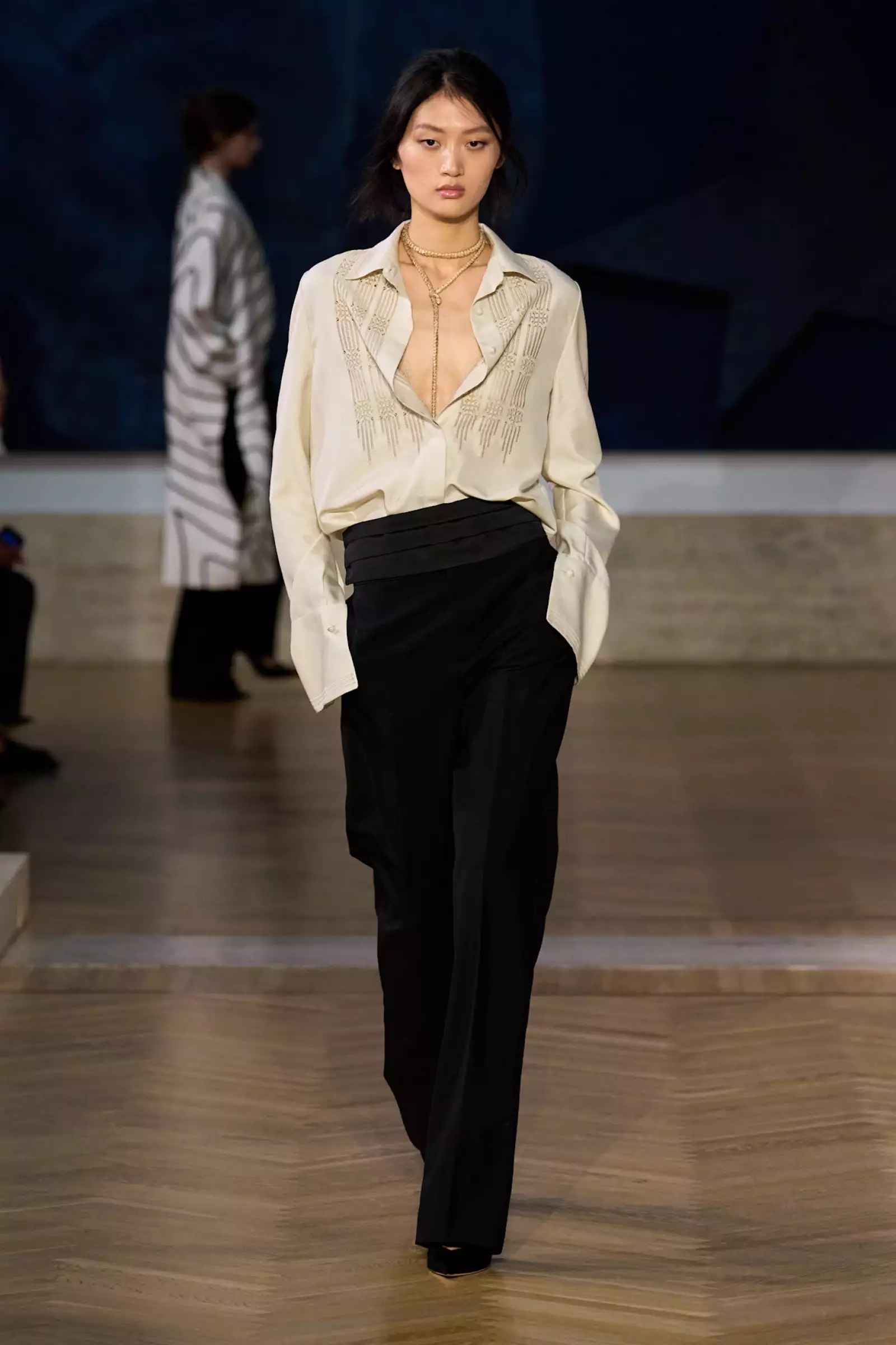 Fendi HC F26 007.jpg