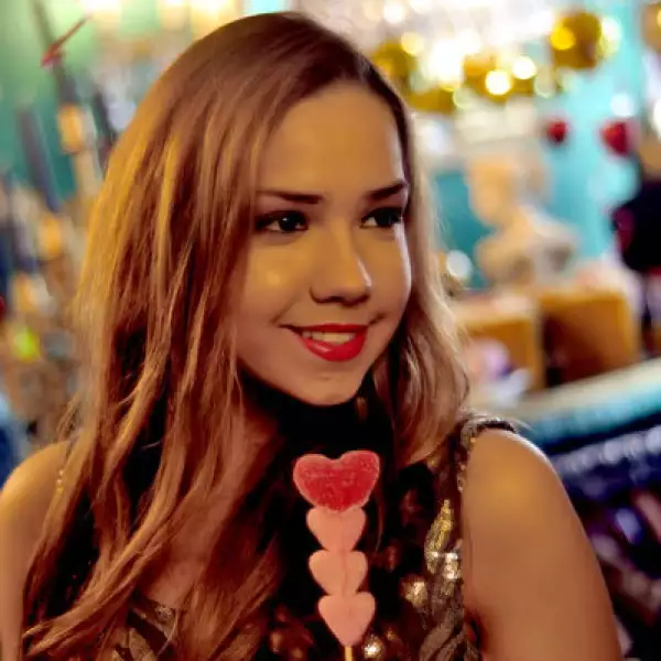 Fernanda Velasco en Hellove