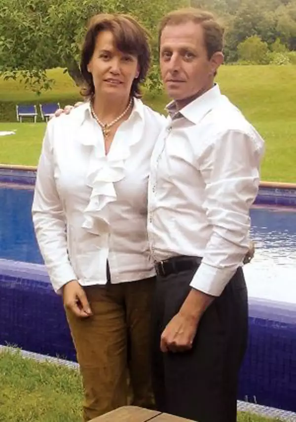 Tanto Ingrid Sartiau como Albert Solà aseguran ser hijos de Juan Carlos de Borbón. ¿Será?
