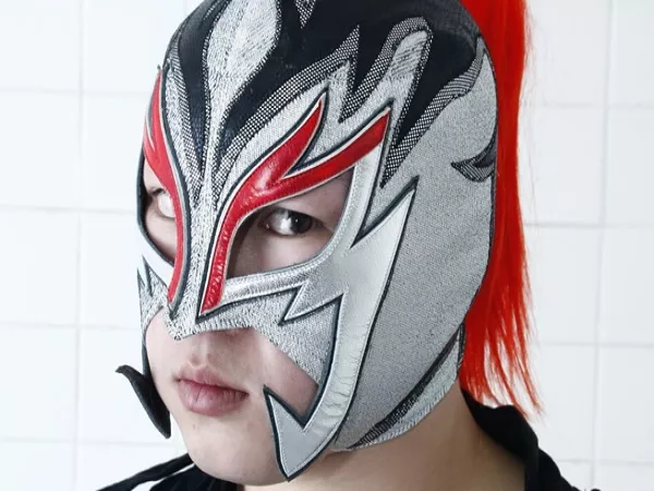 El sexy actor está estrenando película, `El Defensor´, que ya se encuentra en el cine y podremos disfrutar de sus encantos. Según tú ¿cuáles son sus mejores atributos?