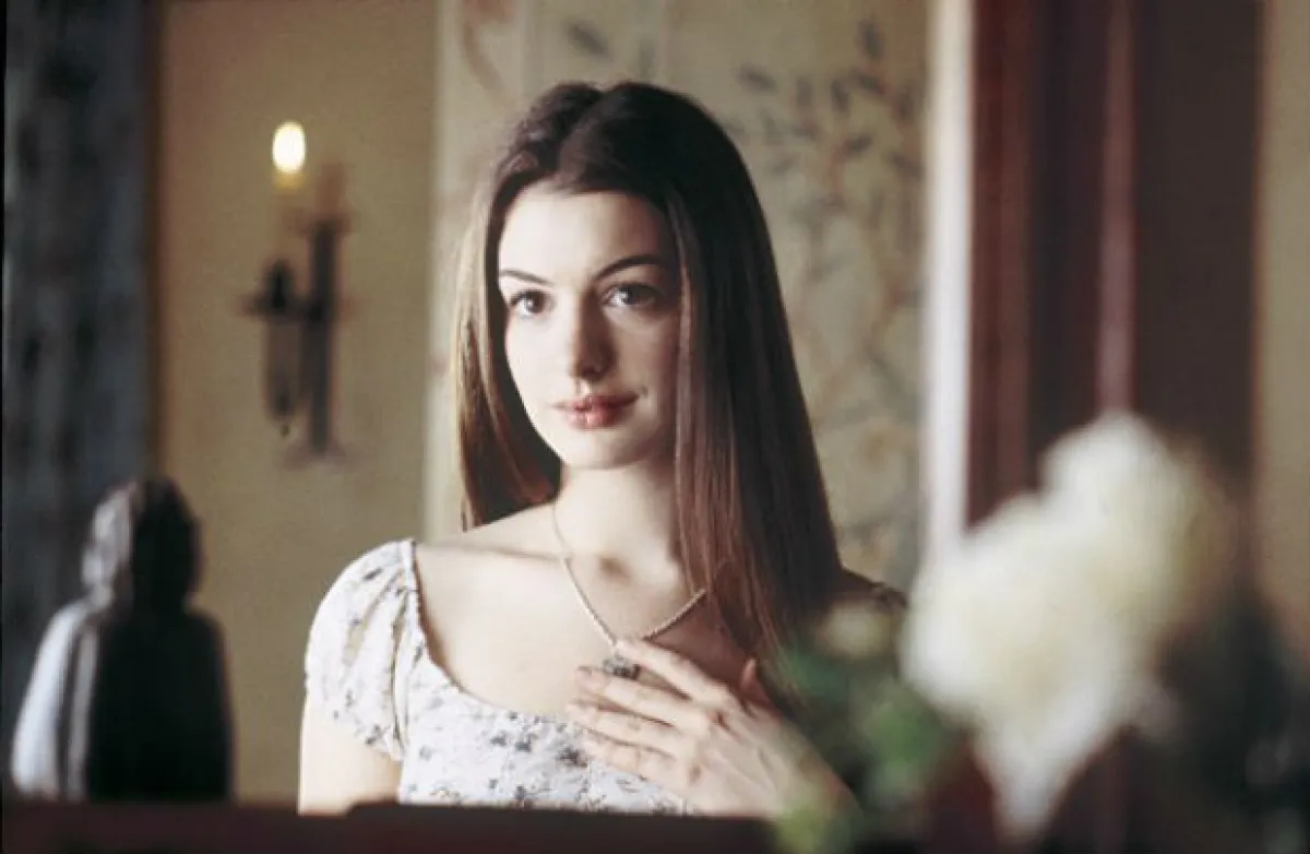 Anne Hathaway en su papel más encantador como toda una princesa.