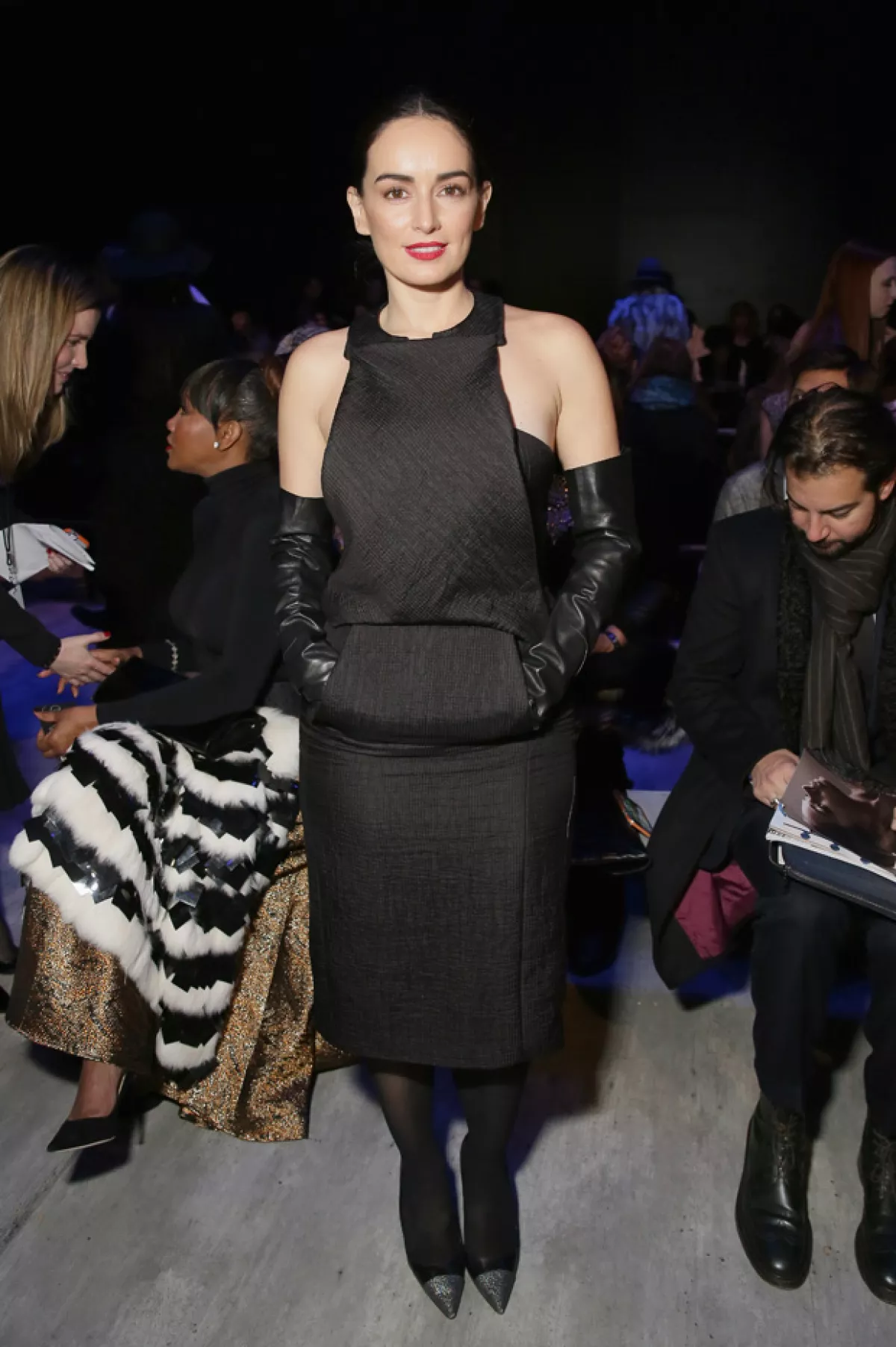 Este es el look que la veracruzana eligió para su asistencia al importante desfile de modas.