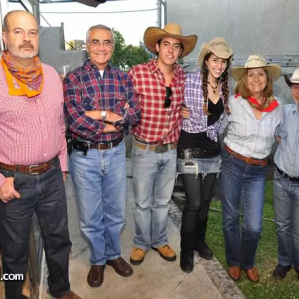 cumple sorpresa Vaquero