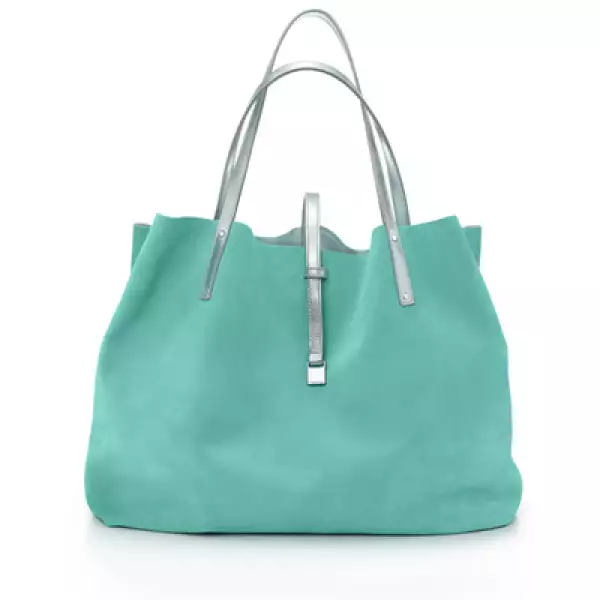 “Richard Lamberston y John Truex son los más recientes en integrarse a nuestra tradición de invitar a los mejores diseñadores del mundo para que diseñen de manera exclusiva para Tiffany”, dijo Jon King, vicepresidente ejecutivo de la firma.