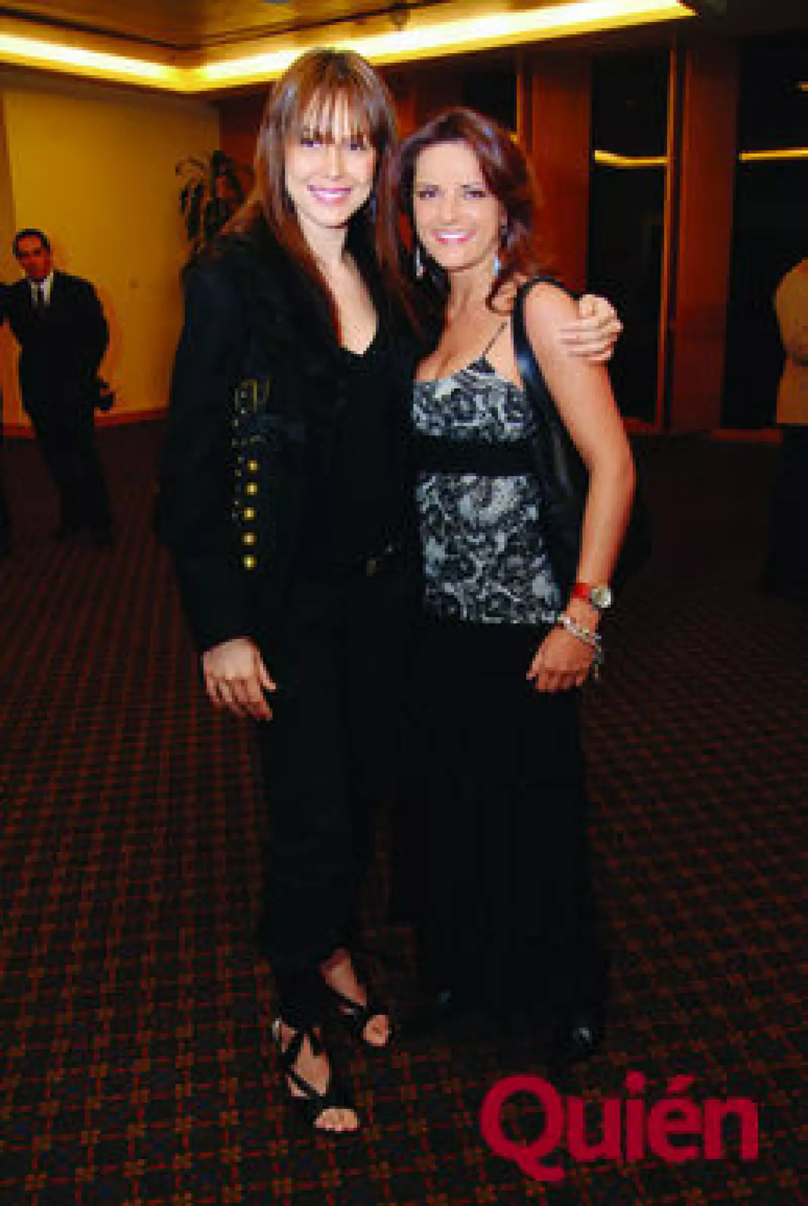 Alejandra Hidalgo, Anabella Pezet