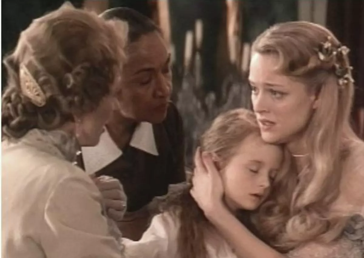Grace Gummer, hija de Meryl Streep acuó en la misma película que ella, aunque no en la misma secuencia.