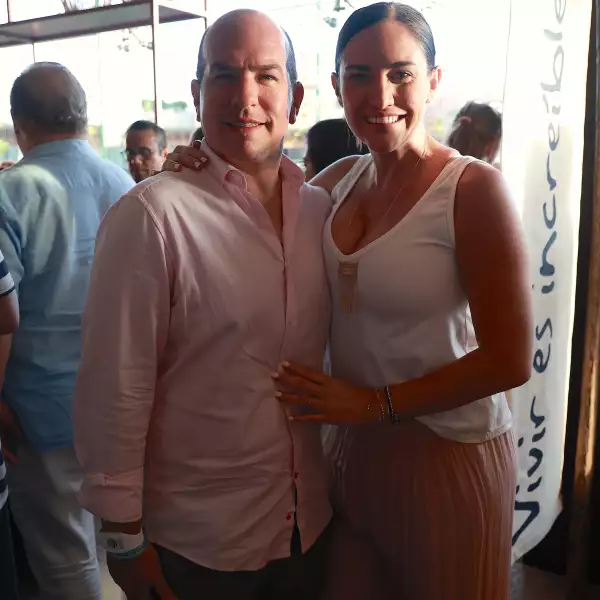 Jorge García y Danielle Dithurbide 