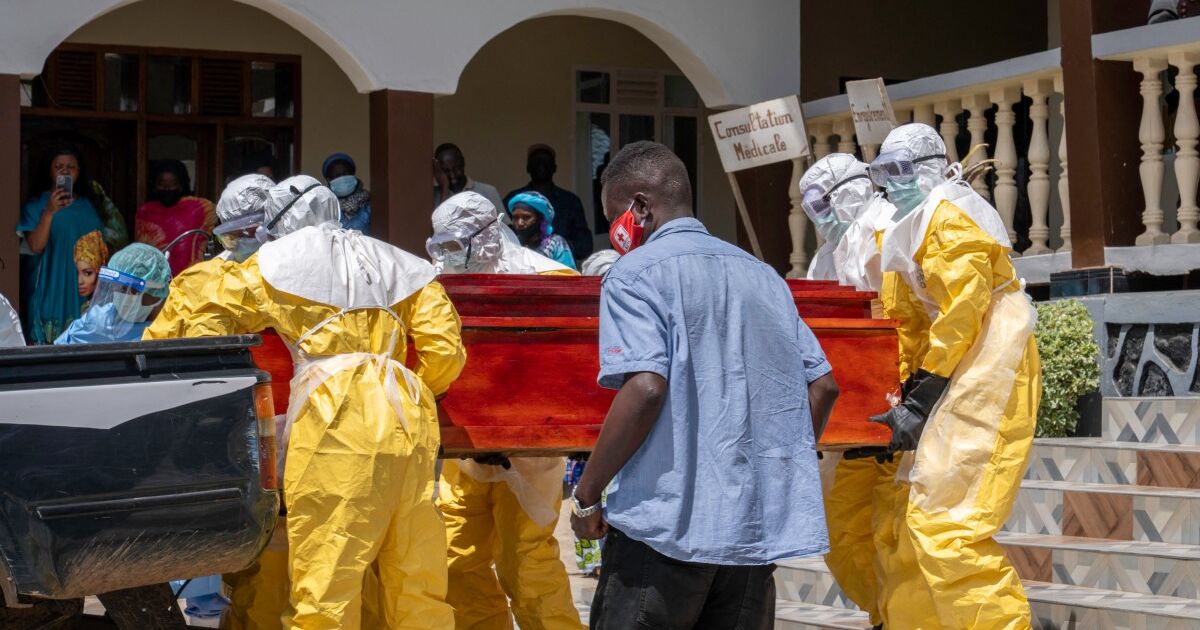 ÉBOLA EN EL CONGO: 220 MUERTOS Y LA EPIDEMIA AVANZA MÁS RÁPIDO QUE LA RESPUESTA