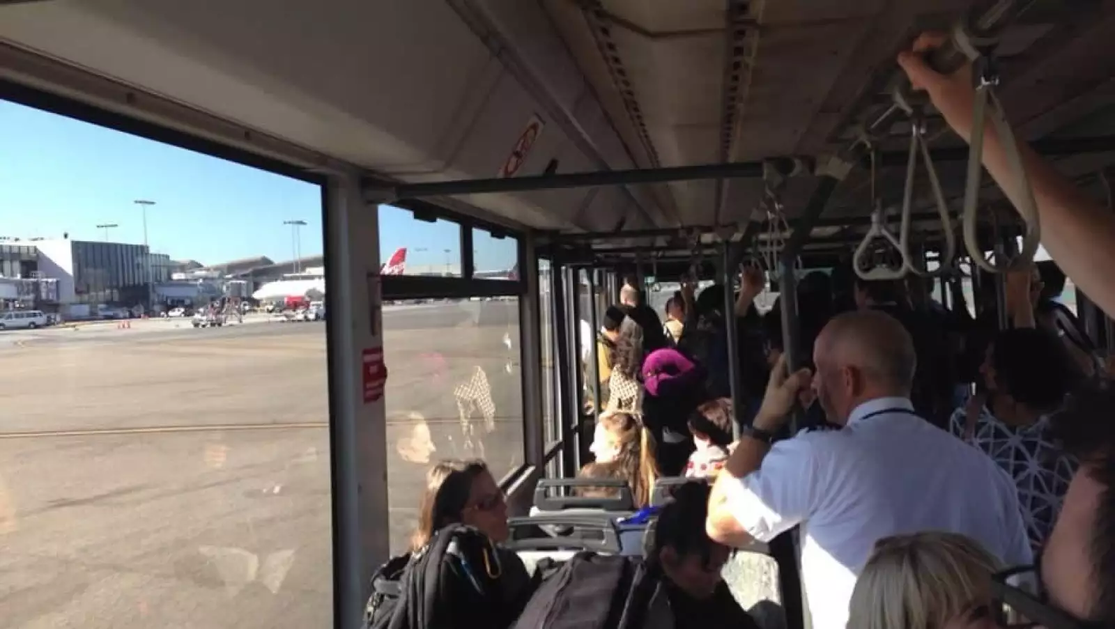 pasajeros LAX tiroteo 7